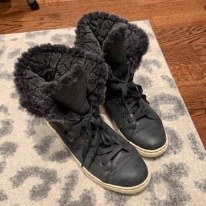 UGG black/grey fur lined sneakers size 9